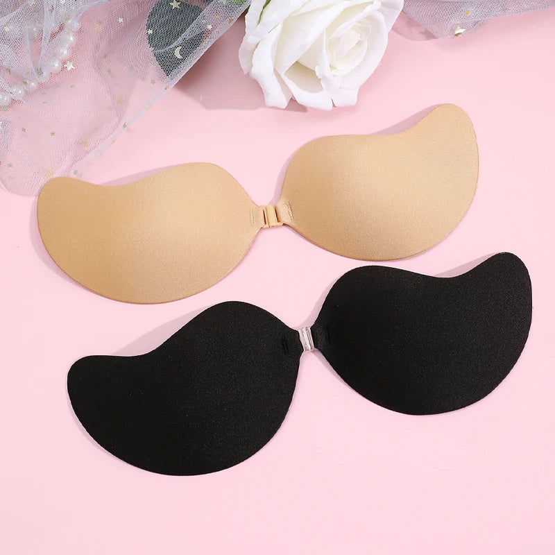 Soutien-gorge adhésif invisible pour un décolleté parfait