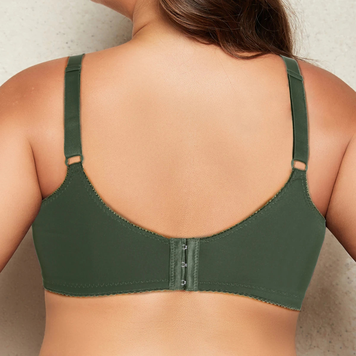 Soutien-gorge minimiseur à armatures pour un maintien optimal