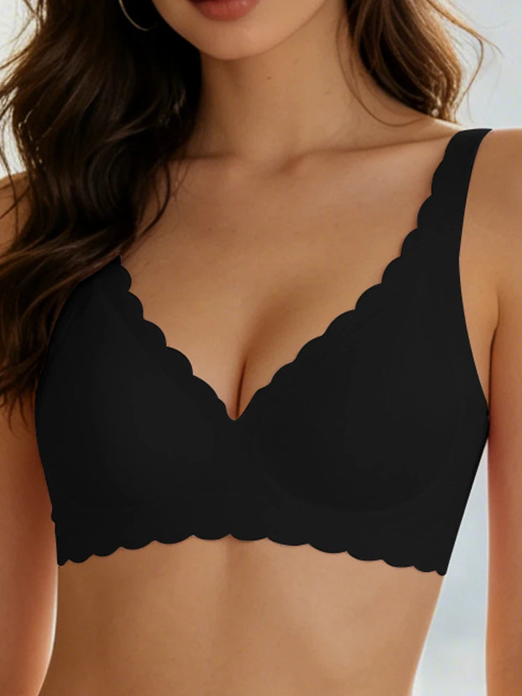 Soutien-gorge à bord ondulé au décolleté délicat