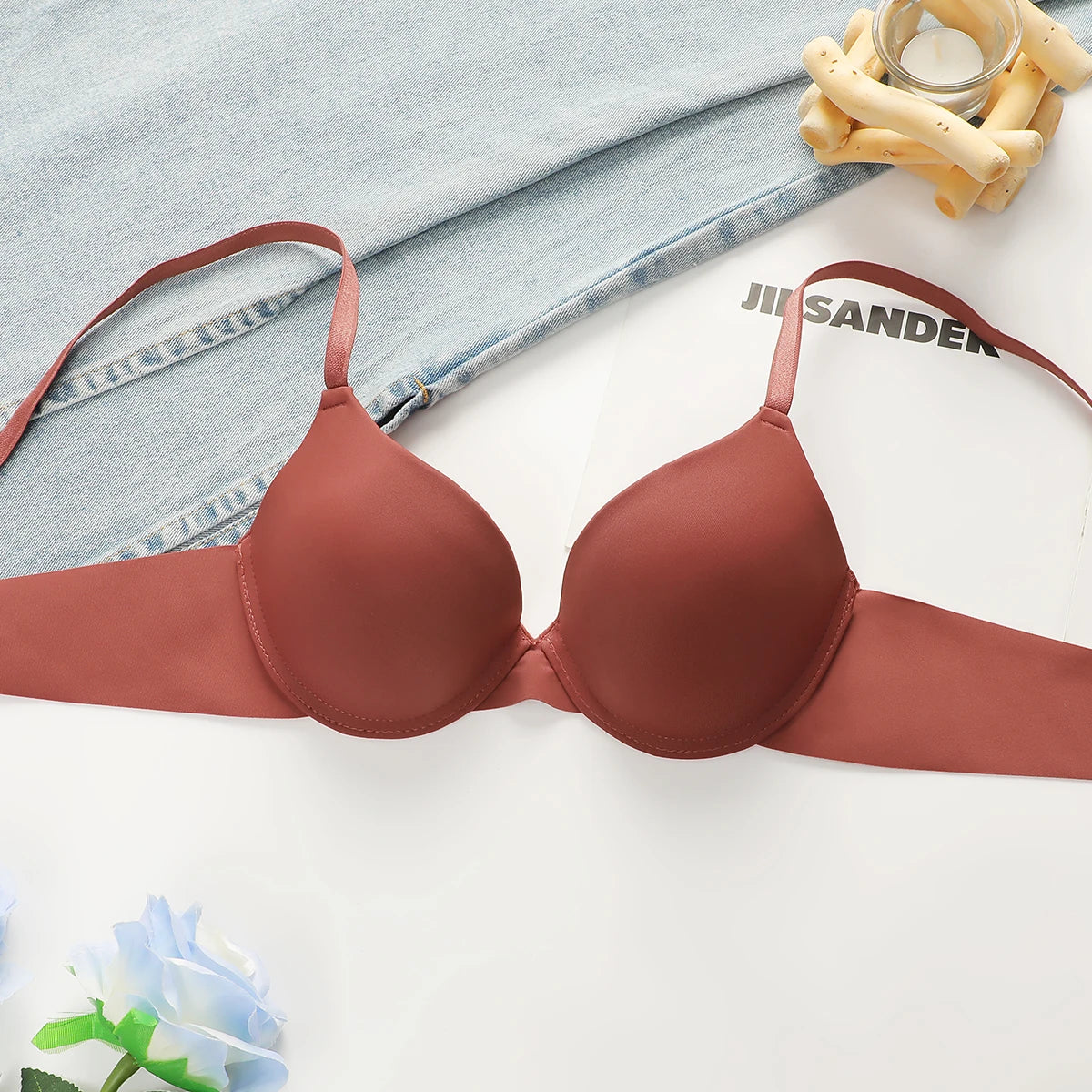 Soutien-gorge push-up à armatures au maintien lissant